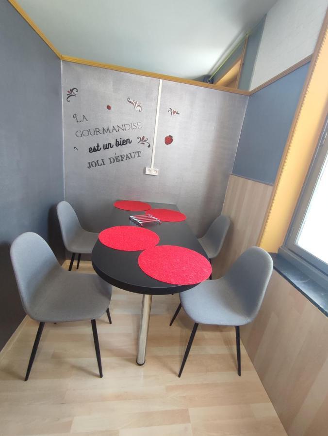 Studio indépendant accès direct autonome. Le Cateau-Cambresis Exterior foto